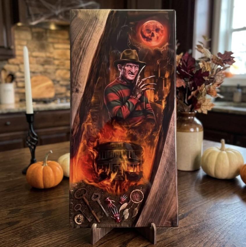 Freddy Krueger — horror cutting and serving board